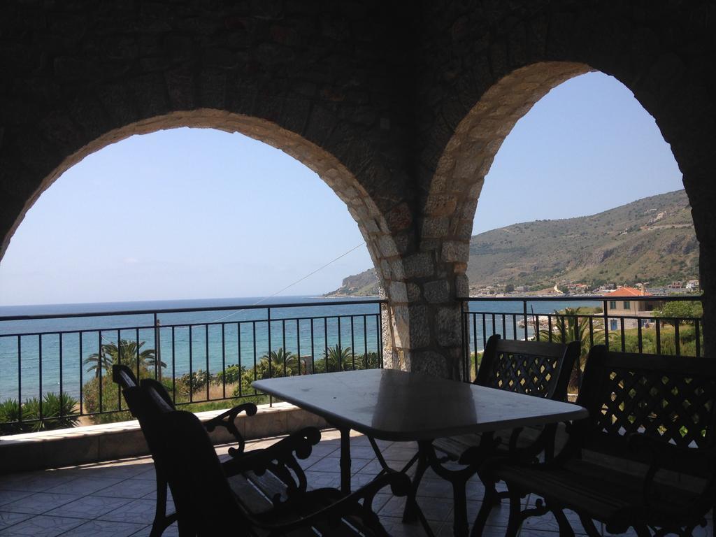Las - Giannakakoy Traditional Stone Houses Neo Oitilo Bagian luar foto