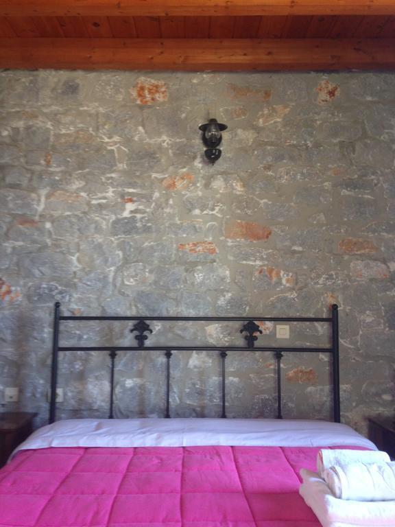Las - Giannakakoy Traditional Stone Houses Neo Oitilo Bagian luar foto