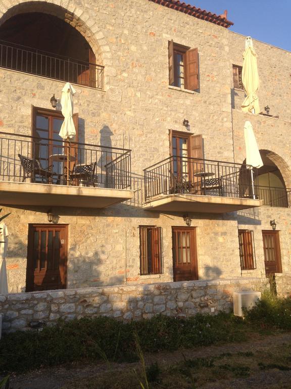 Las - Giannakakoy Traditional Stone Houses Neo Oitilo Bagian luar foto